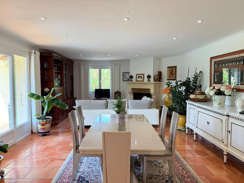 Maison - 160 m² - 7 pièces