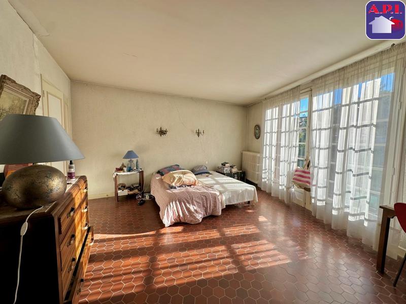 Maison - 195 m² - 8 pièces