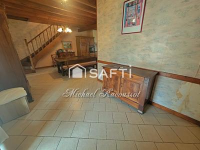 Maison - 183 m² - 8 pièces