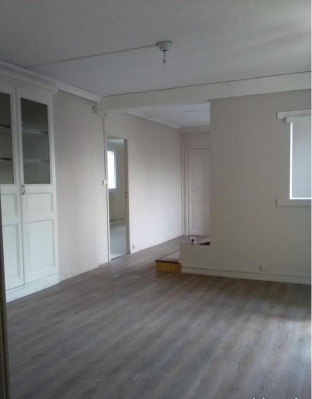 Appartement - 85 m² - 5 pièces