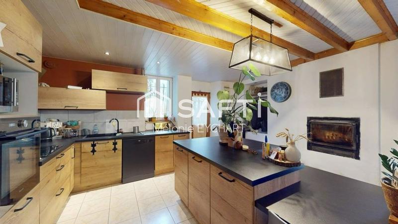 Maison - 160 m² - 6 pièces