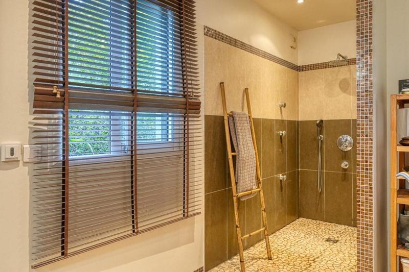 Maison d'architecte - 233 m² - 6 pièces