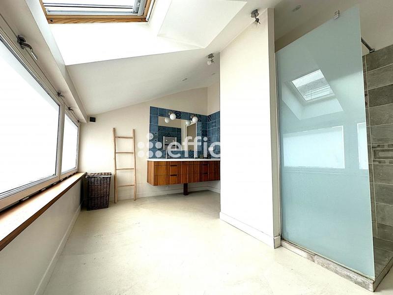 Appartement - 232 m² - 7 pièces