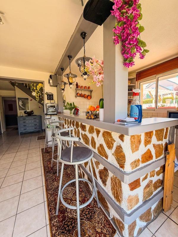 Maison - 166 m² - 7 pièces