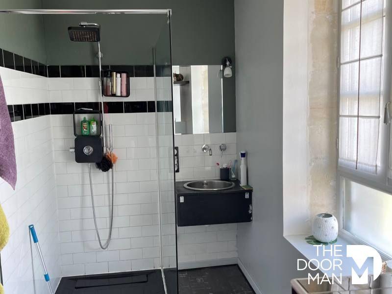 Maison en pierre - 246 m² - 10 pièces