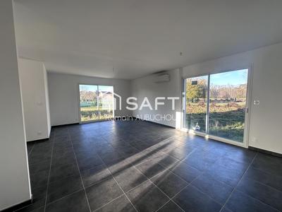 Maison - 90 m² - 5 pièces