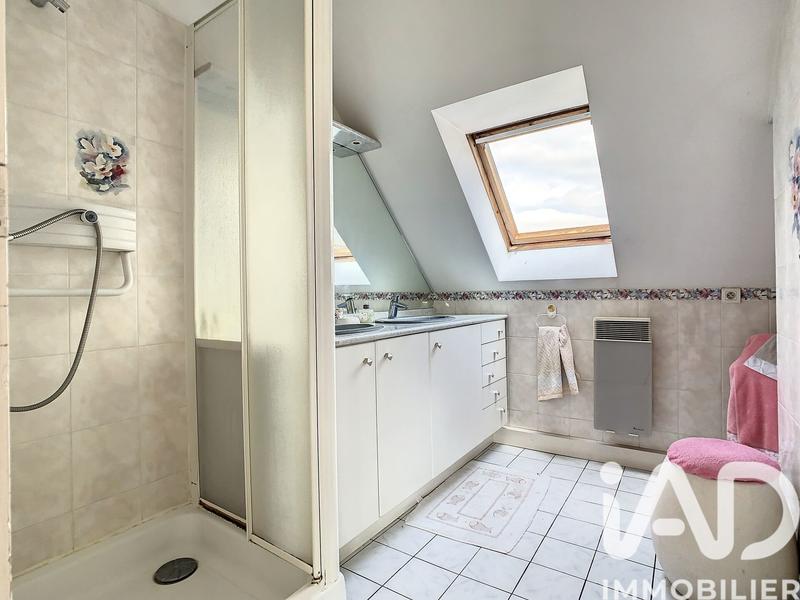 Maison - 205 m² - 8 pièces