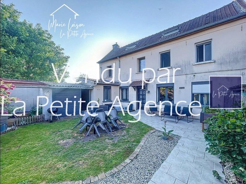 Maison - 110 m² - 5 pièces