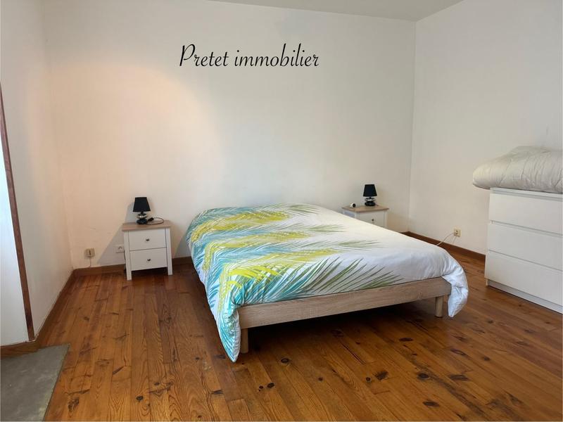 Maison - 305 m² - 15 pièces