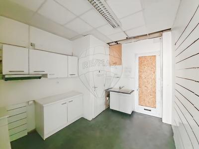 Local commercial - 54 m² - 4 pièces