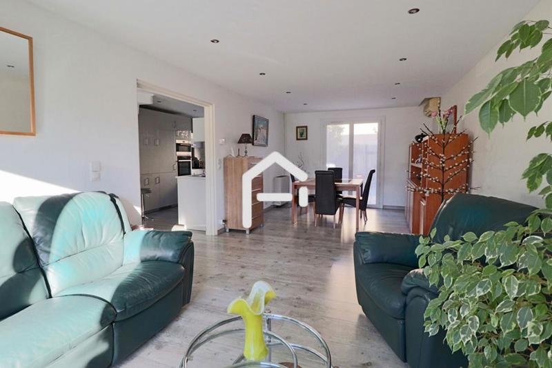 Maison - 122 m² - 6 pièces