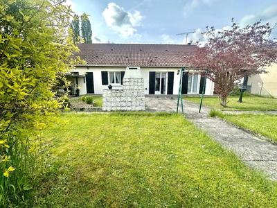 Maison - 90 m² - 4 pièces