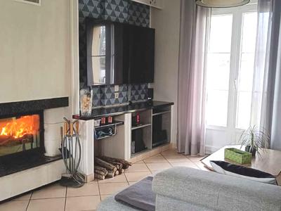 Maison - 180 m² - 7 pièces