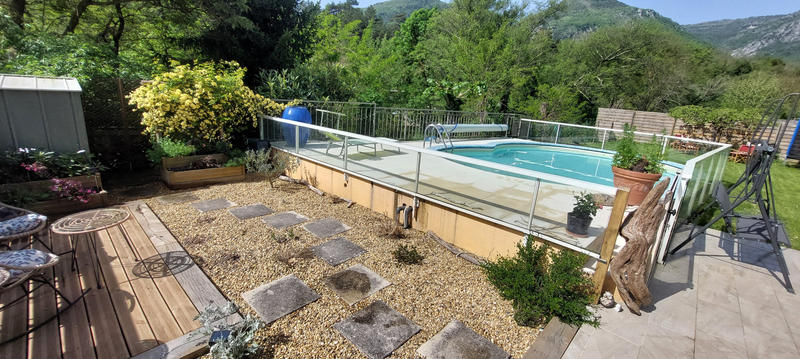 Maison - 105 m² - 4 pièces