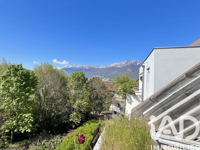 Duplex - 97 m² - 5 pièces