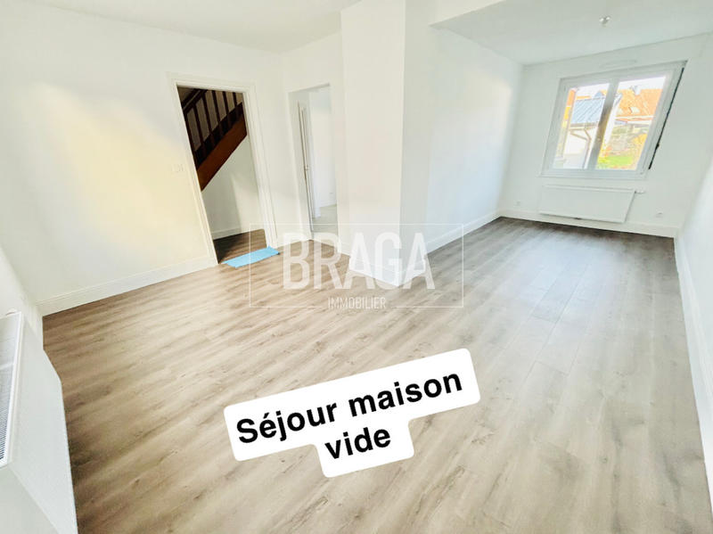 Maison - 210 m² - 9 pièces