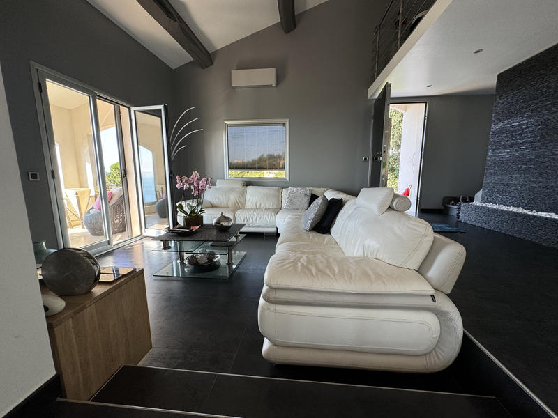 Villa - 170 m² - 5 pièces