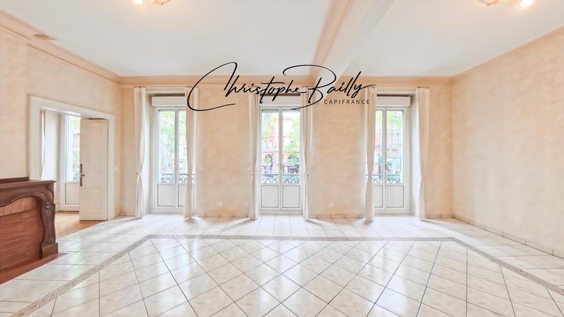 Appartement bourgeois - 158 m² - 4 pièces