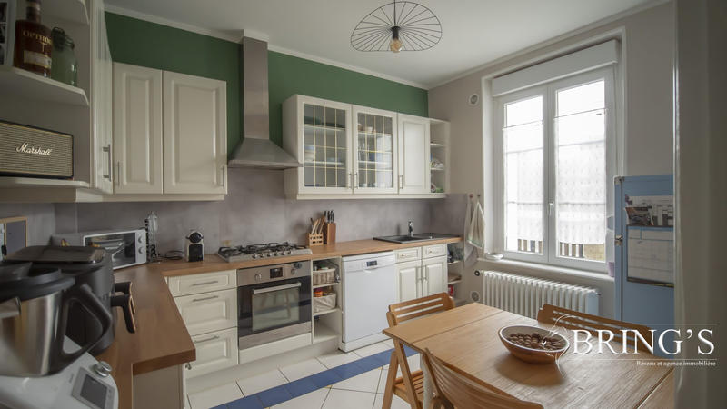 Maison - 98 m² - 5 pièces