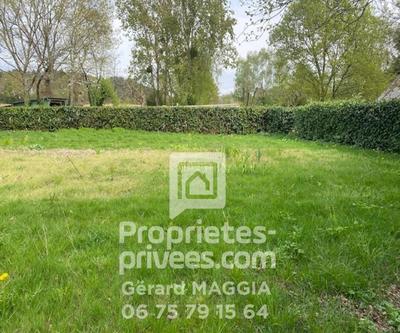 Terrain constructible - 1 000 m²