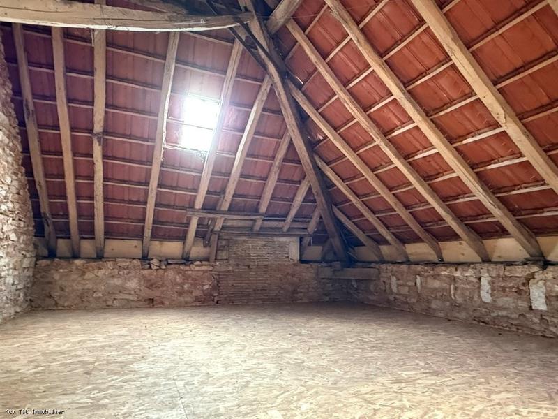 Maison - 230 m² - 8 pièces