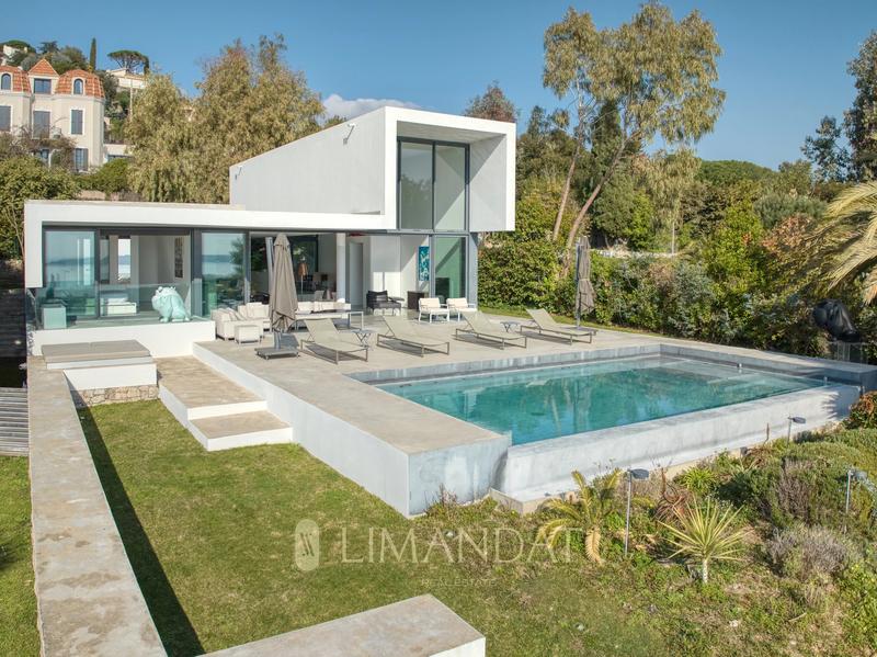 Villa - 199 m² - 6 pièces