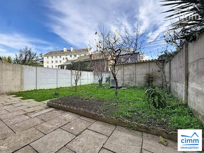 Maison - 98 m² - 5 pièces