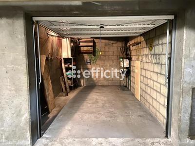 Parking / Garage - 13 m²