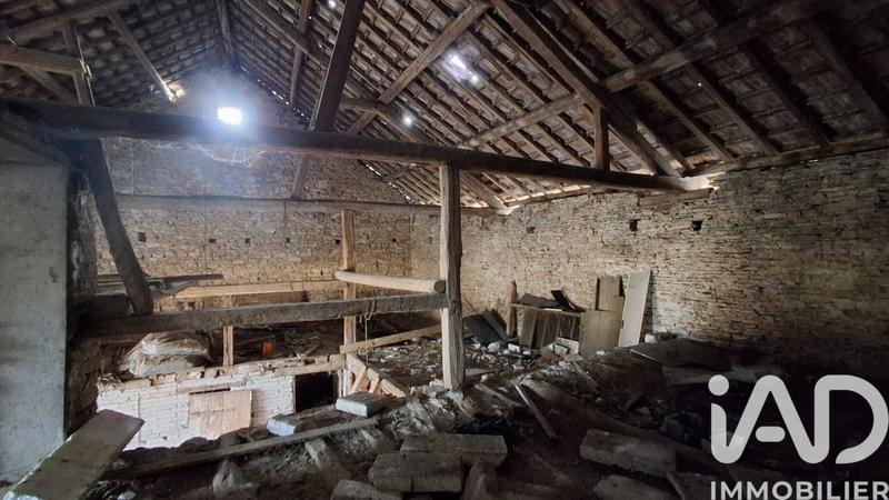 Maison de village - 250 m² - 2 pièces