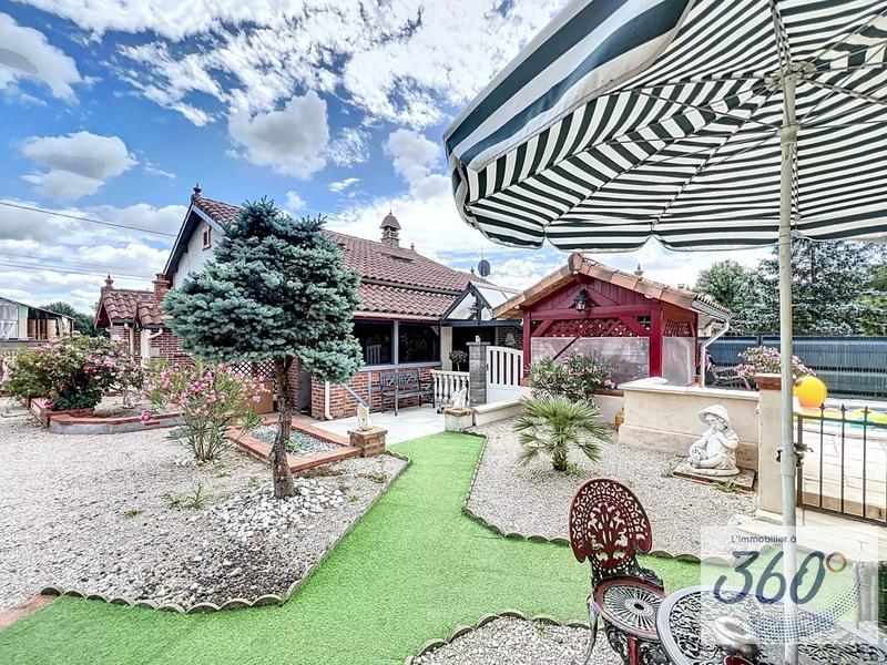 Maison - 185 m² - 7 pièces