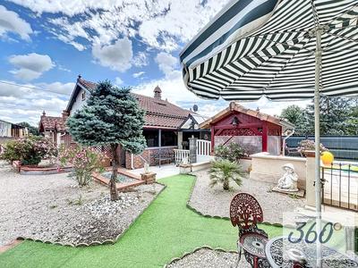 Maison - 185 m² - 7 pièces