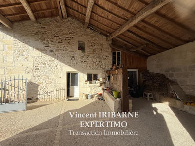 Maison - 202 m² - 7 pièces