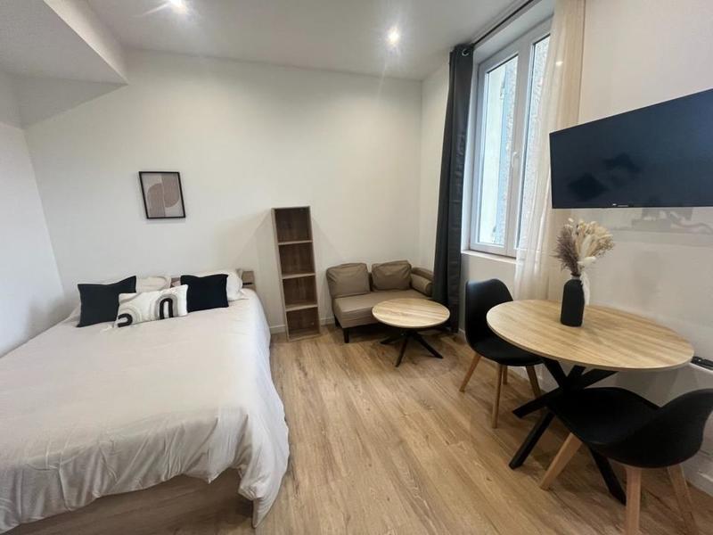 Immeuble - 90 m² - 5 pièces