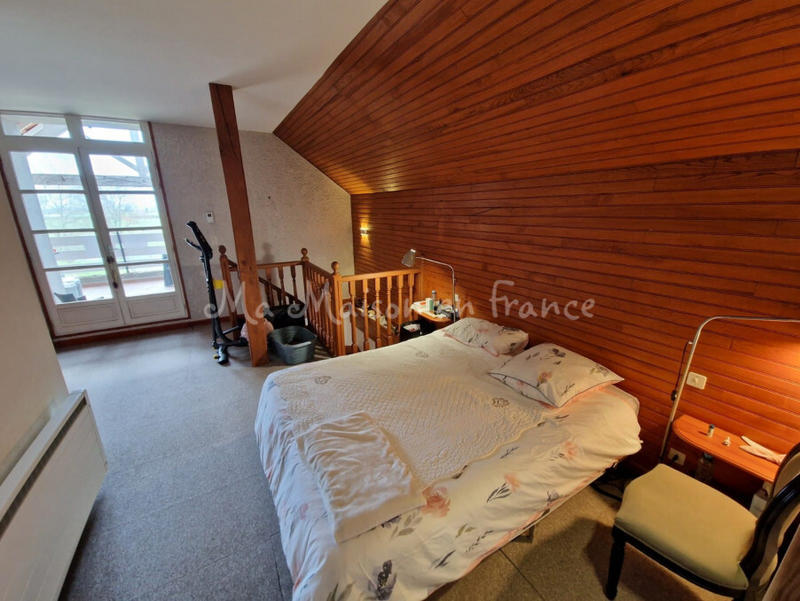 Maison - 451 m² - 12 pièces