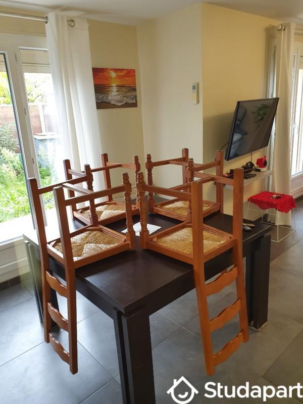 Chambre - 10 m² - 1 pièce