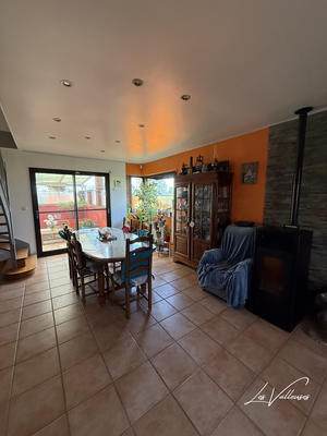 Maison - 143 m² - 5 pièces