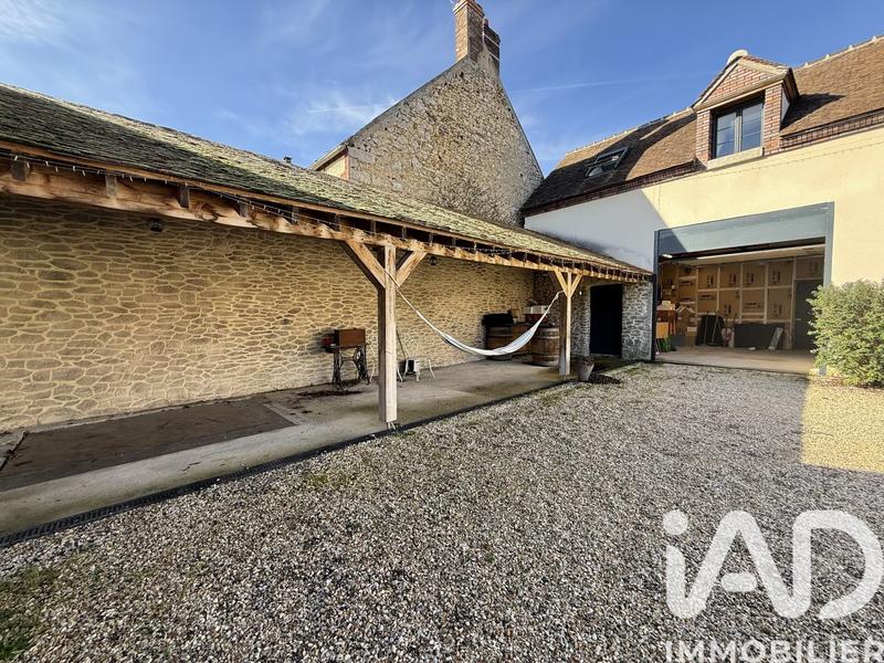 Maison - 178 m² - 8 pièces