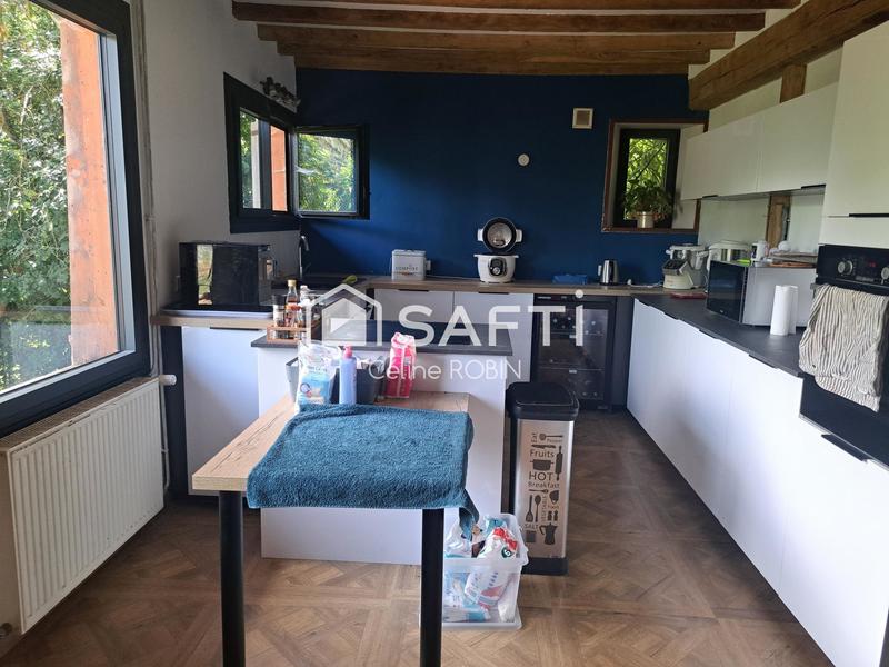 Maison - 220 m² - 9 pièces