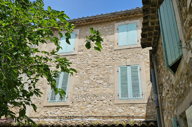 Maison de village - 225 m² - 11 pièces