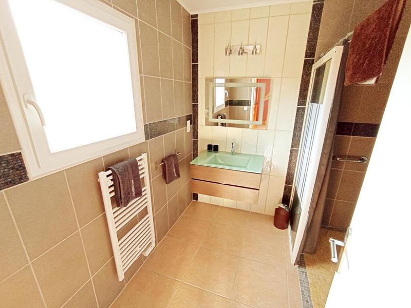 Maison - 310 m² - 7 pièces