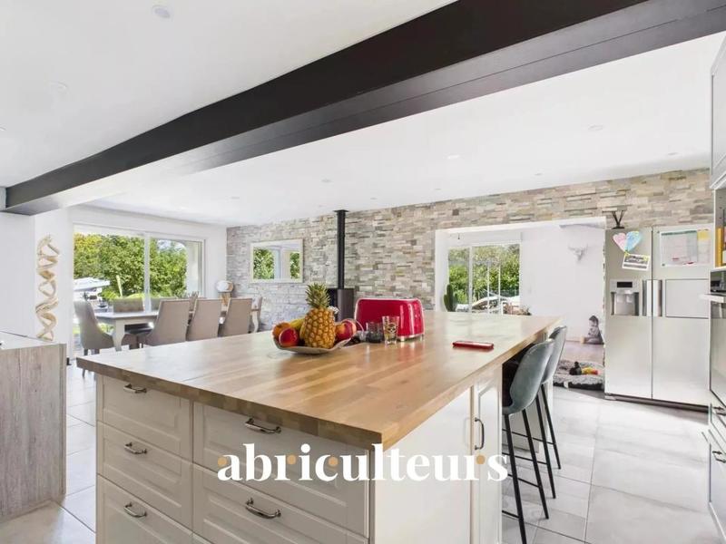 Villa - 150 m² - 6 pièces