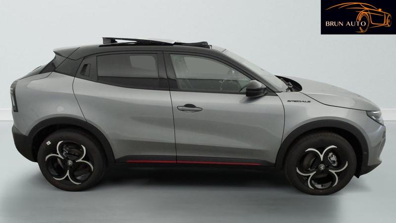 Alfa Romeo Junior 1.2 Ibrida 145 ch eDCT6 Speciale