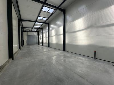 Entrepôt - 149 m² - 1 pièce