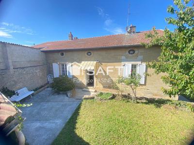 Maison de village - 190 m² - 8 pièces