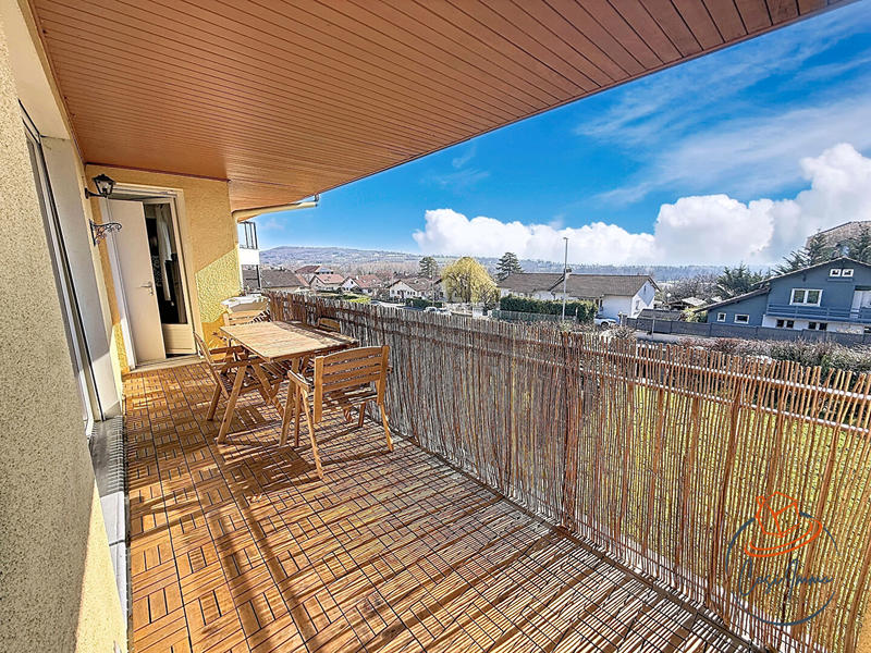 Appartement - 90 m² - 4 pièces