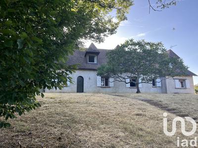 Maison - 300 m² - 5 pièces