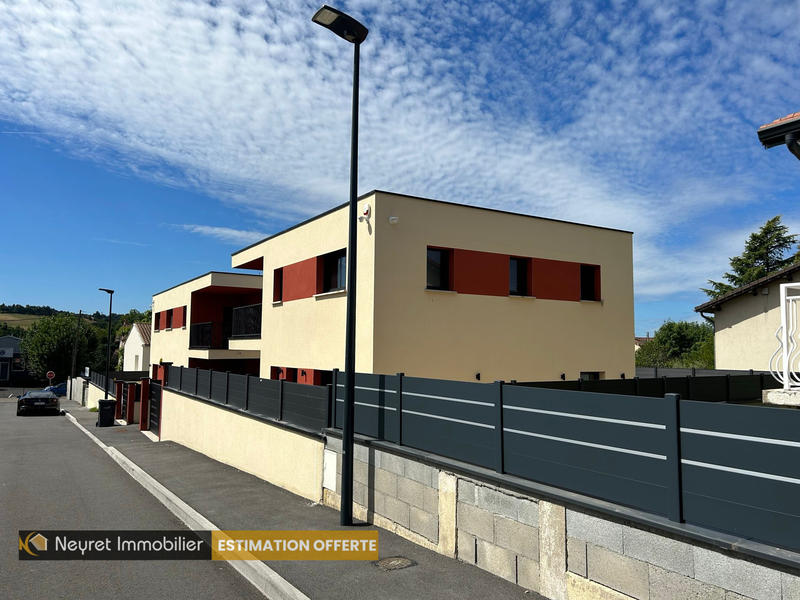 Maison - 122 m² - 5 pièces