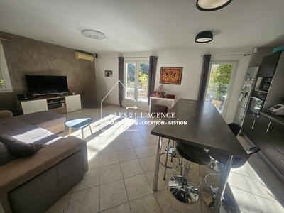 Appartement - 86 m² - 4 pièces