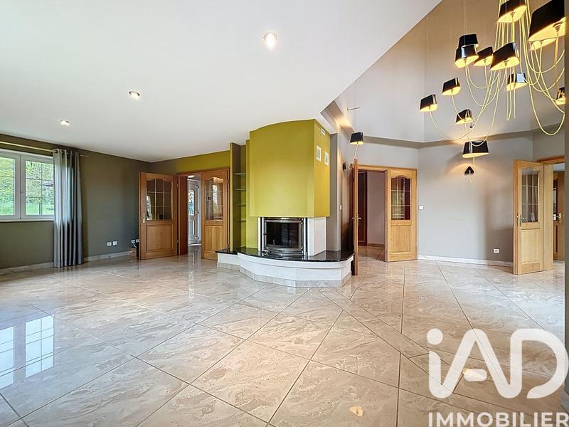 Maison - 233 m² - 6 pièces