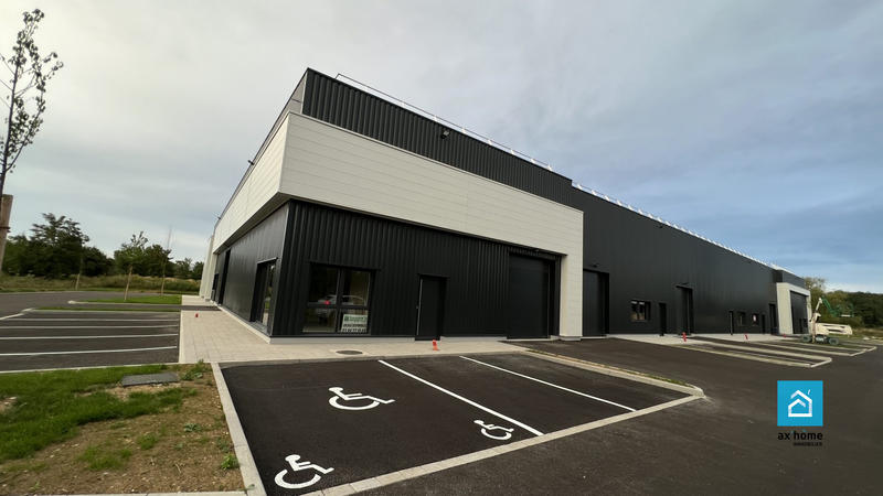 Local d'activités - 237 m²